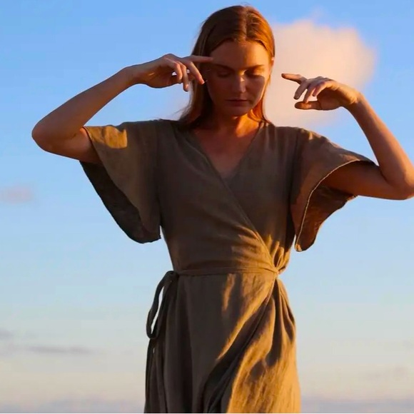 ZII ROPA LOUIE LINEN WRAP MIDI DRESS IN KHAKI SIZE S - Picture 4 of 8